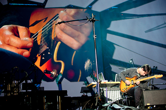 Jonny Greenwood playing Electric Counterpoint in Krakow